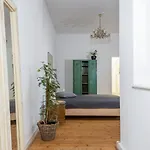 Stilvolles In Zentraler Lage Lägenhet